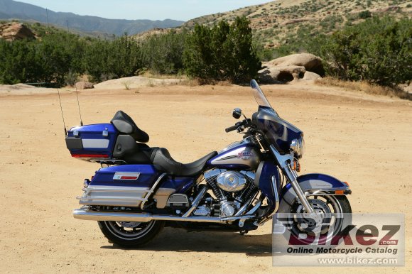 2007 Harley-Davidson  FLHTCU  Ultra Classic Electra Gilde photo
